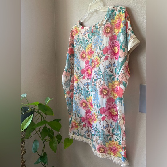 🎀 Umgee Floral Boho blouse Top linen Cuff Sleeves Fringe Hemline S - Super cute! - Picture 4 of 10